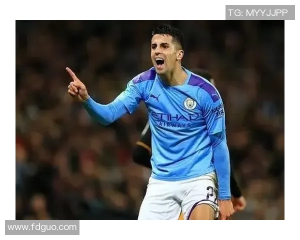 坎塞洛:从边缘球员到足坛明星的华丽转身与成长之路 坎塞洛:从边缘球员到足坛明星的华丽转身与成长之路